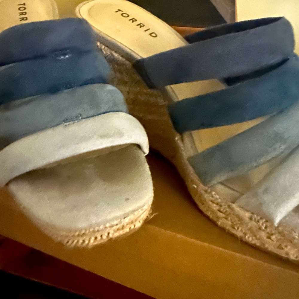 Torrid Wedge sandals 8WW